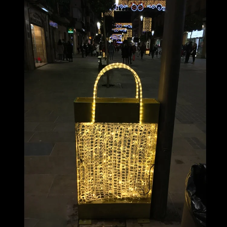 حذاء بكعب عالٍ مضيء عملاق خارجي لتزيين الشارع التجاري لمركز التسوق