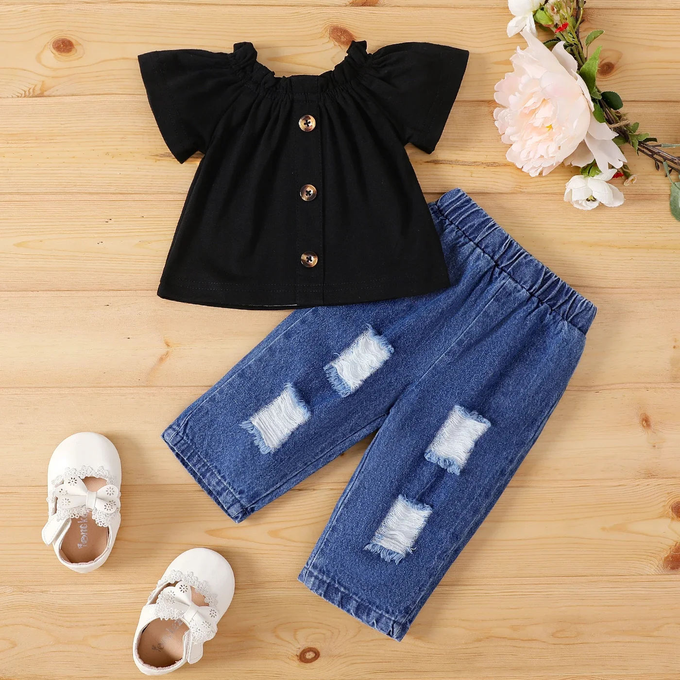 PatPat 2pcs Baby Girl Ruffle Trim Short-sleeve Top and 100% Cotton Ripped Jeans Set Suitable for Summer Season