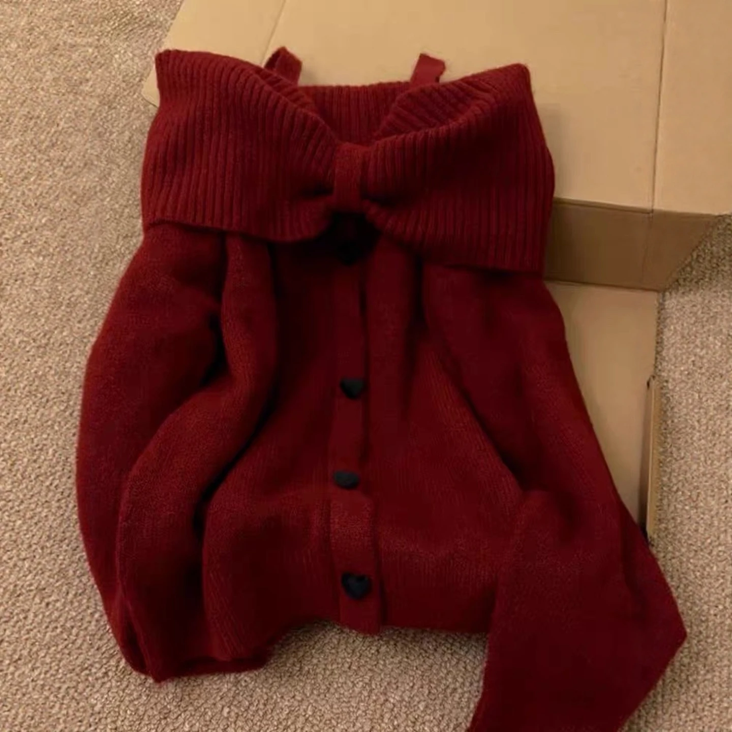 

Женский свитер Bury на одно плечо с узлом, осень-зима, свободный крой, вязаный мягкий пухлый топ с открытыми плечами