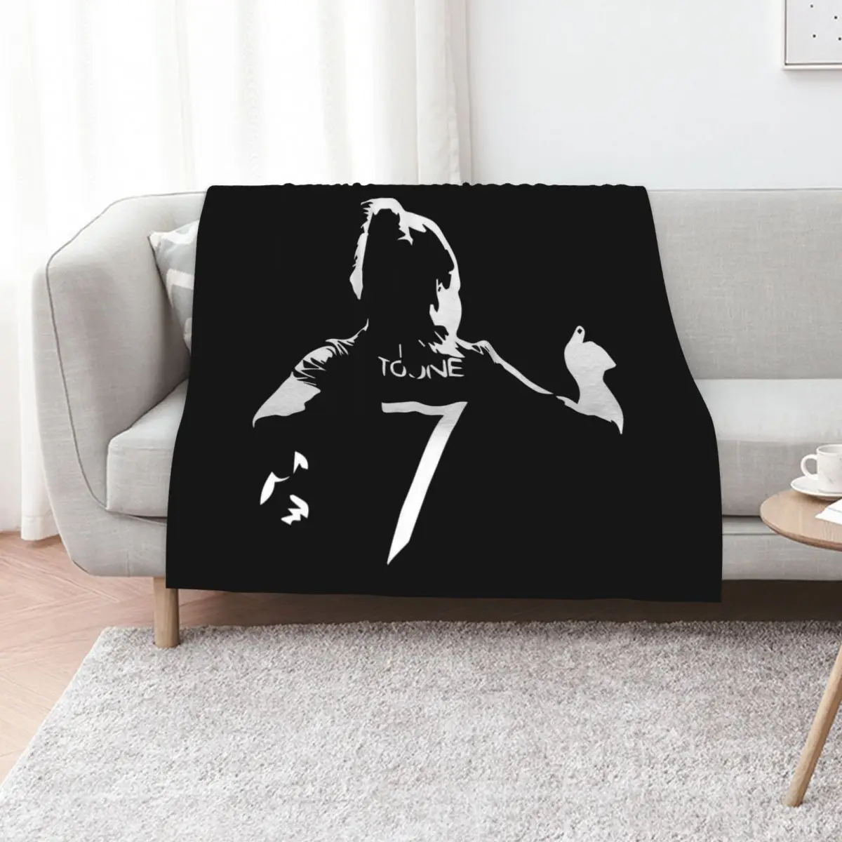 Ella Toone football player designs Throw Blanket Summer Fashion Sofas blankets ands Camping anime Multi-Purpose Blankets