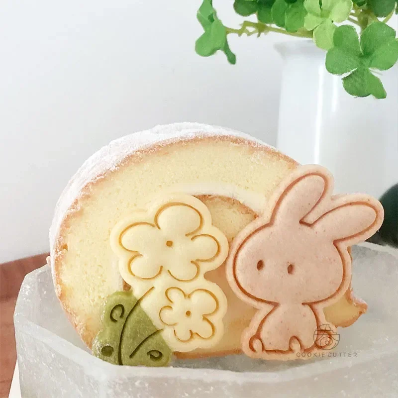 Cute Cartoon Bunny Cookie Cutters 3D Rabbit Flowers Frosting Biscuit Mold Baking Cookie Embosser Tool Fondant Craft Supplies