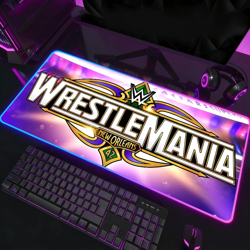 Alfombrilla de ratón WWE WrestleMania, resistente al agua, luz LED RGB, teclado de juego colorido, cubierta antideslizante, superficie de escritorio