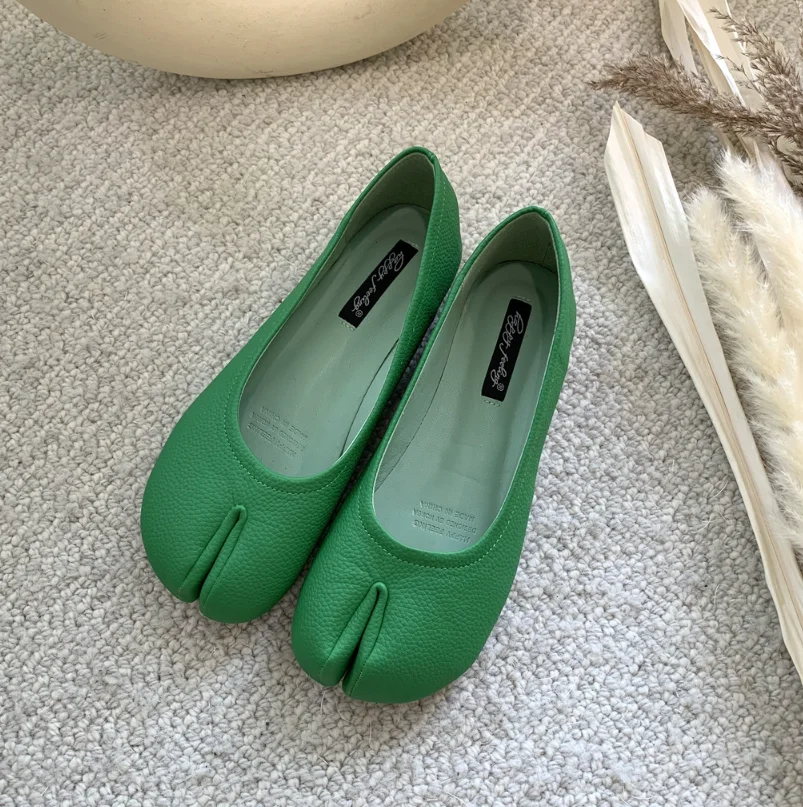 ​​​​ Women's Leather Toe Separator Loafers Flat Comfortable Slip-On Breathable Casual Shoes​