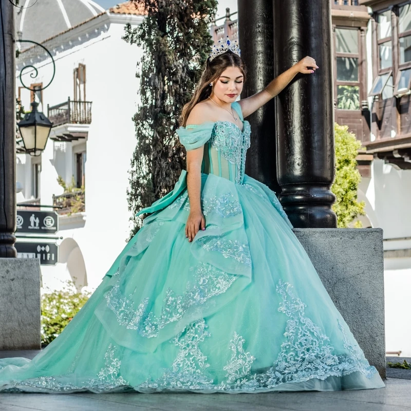 

Aqua Blue Shiny Ball Gown Quinceanera Dresses Applique Lace Beading Crystal Bow Tull Corset Off The Shoulder Sweet 16 Dress vest