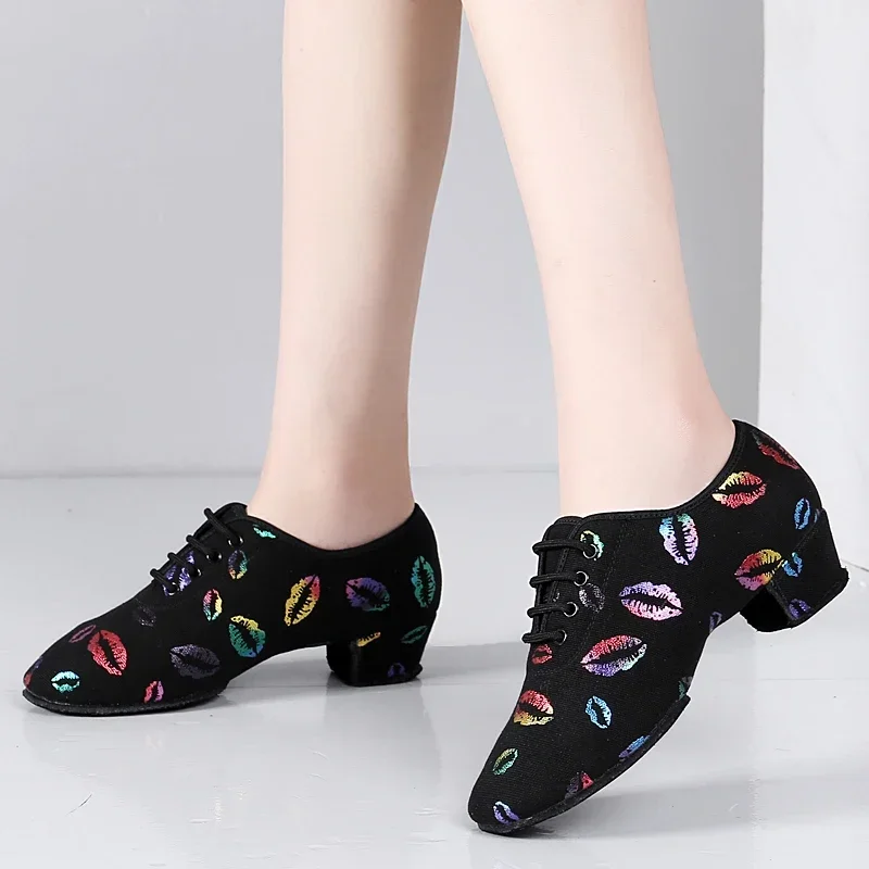 

HOT Lace-up Latin Dance Shoes Practice Closed Toe Ballroom Modern Salsa Dance Teaching Performance Ballet Shoes Girls Kids