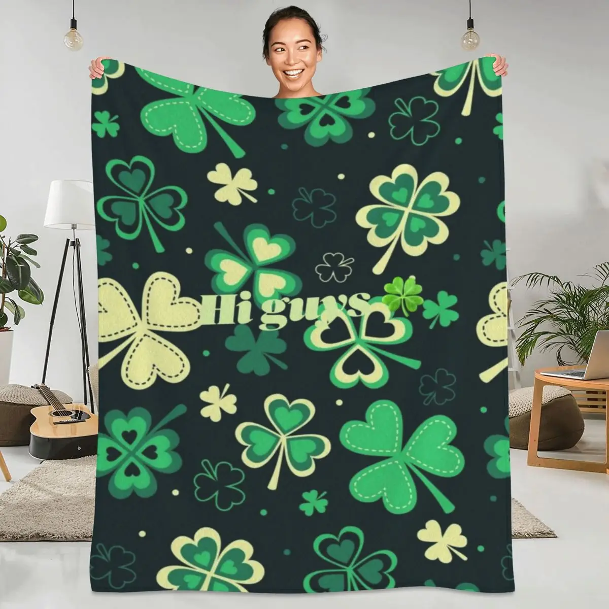 St. Patrick's Day Flannel Blanket Quality Warm Soft Four Leaf Clover Throw Blanket Winter Travel Couch Chair Aesthetic Bedspread