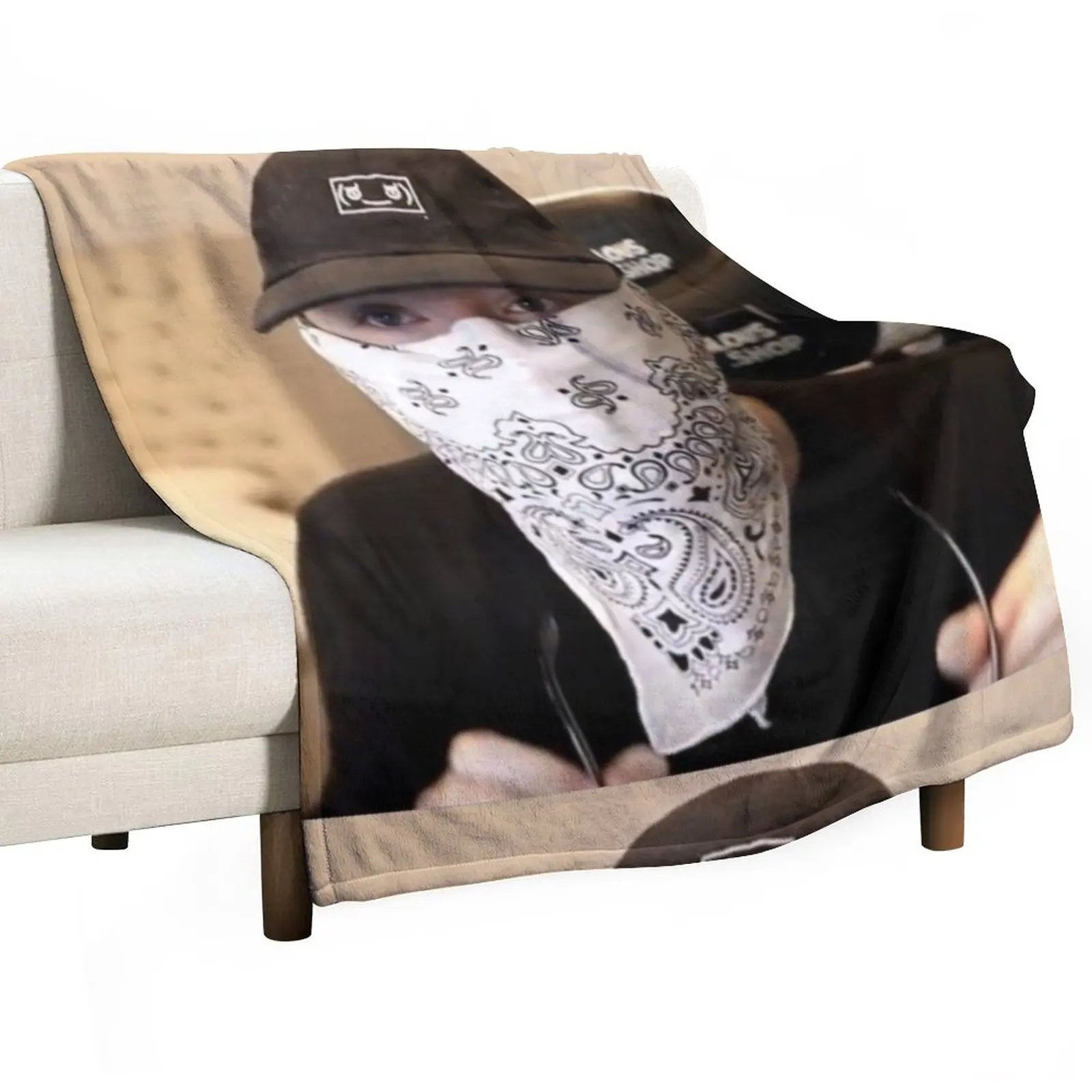 

New Memeulous Eye Reveal Throw Blanket christmas decoration Flannel Fabric Winter beds Vintage Blankets