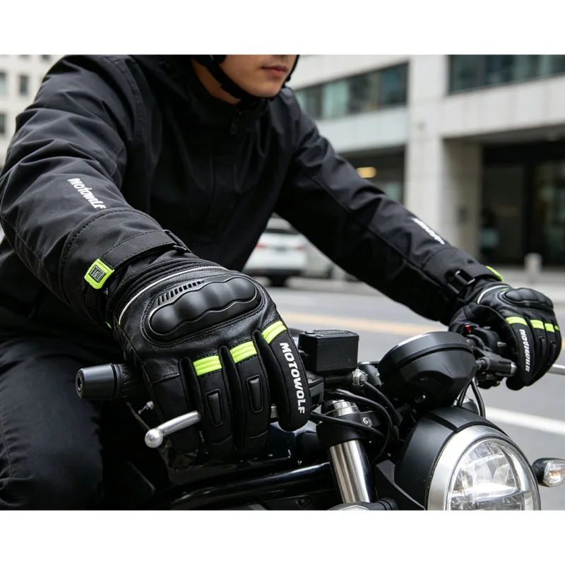 Motowolf Men Winter Fleece Lined Thermal Leather Motorcycle Gloves Waterproof Windproof Shock Protective Biker Riding Equipment
