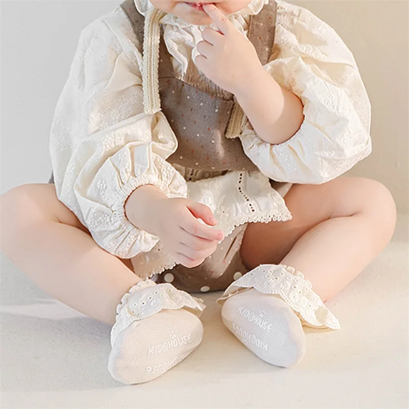 جوارب الأميرة للفتيات الصغيرات للخريف من الدانتيل للحفلات والزفاف والتصوير الفوتوغرافي