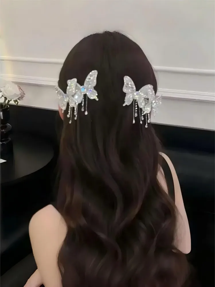 Exquisiter süßer Haarnadel-Haarschmuck mit seitlichem Diamant-Schmetterling für Frauen – Detail 3