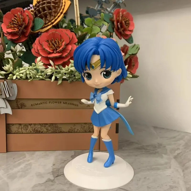 حار بانداي فيجوارت Qposket اللعب بحار القمر كوزموس Tsukino Usagi الأبدية بحار القمر أنيمي عمل أرقام نموذج جمع هدية #5