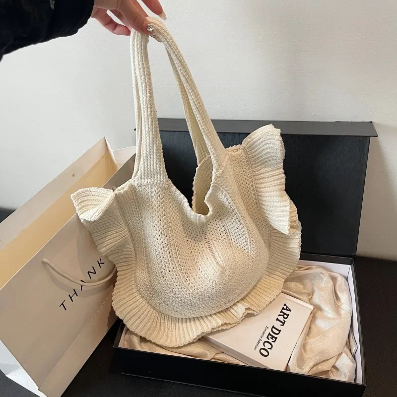 2025 Spring New Lazy Wind Knitted Tote Bag Design Sense Lotus Leaf Edge High-capacity Single Shoulder Bag Versatile Women's Bag