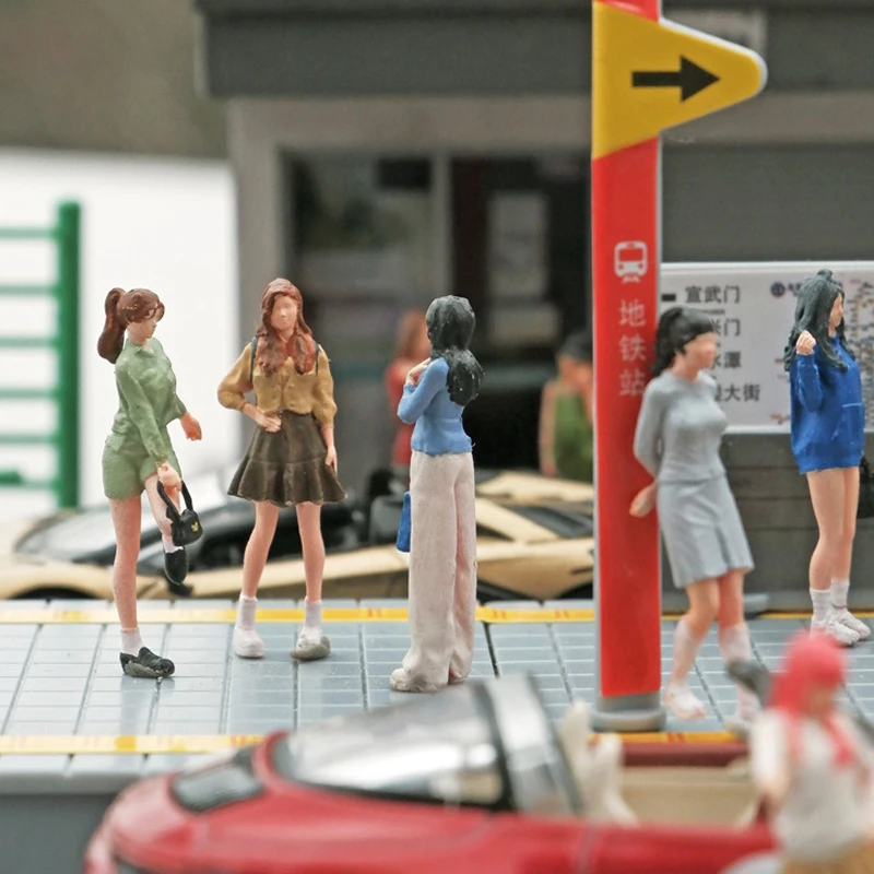 Resin Diorama 1:64 Scale Miniature Figures Miniatura  Garage Scenes Minifigures Model Kit DIY Craft Toys Anime Figure  Collectib