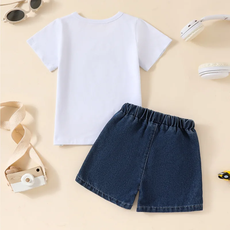 IYEAL 2025 Summer New Boys' Set Fashionable Letter Car Printed Short Sleeved t-Shirt Top+Ripped Denim Shorts Set