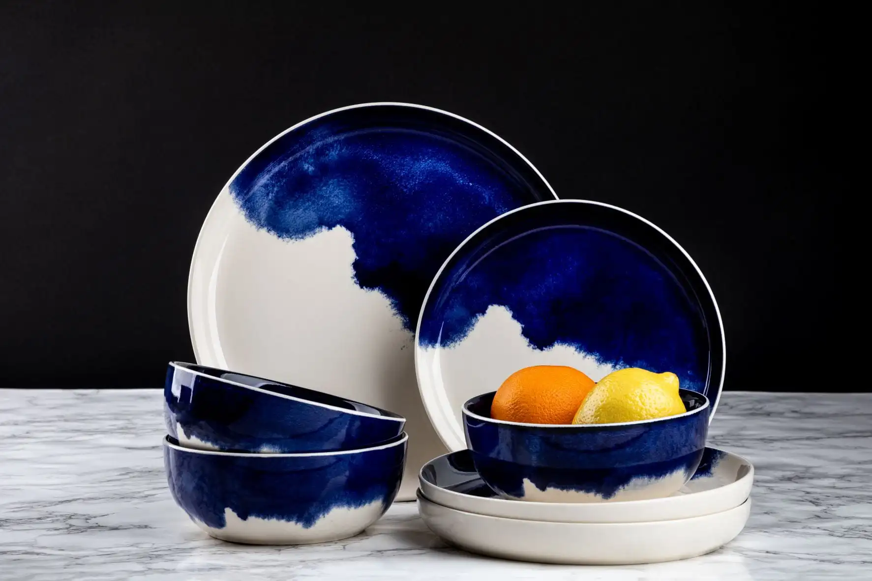 

Blue Drip Stoneware, 12 Piece Set