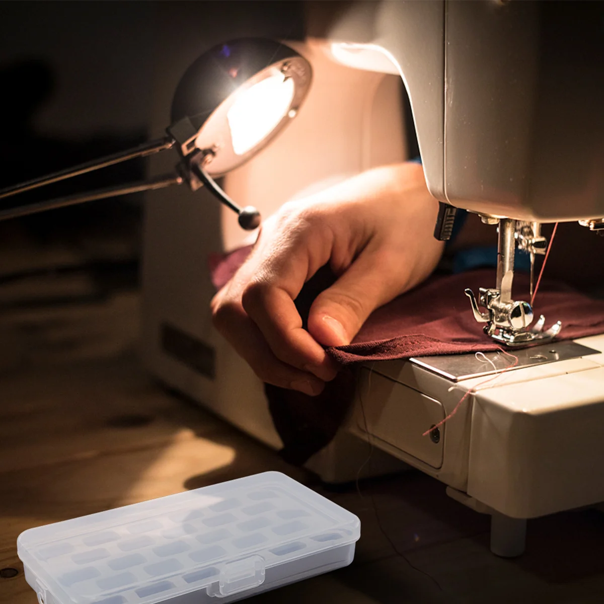 

1Pcs Sewing Bobbin Box Plastic Case Sponge Included Lightweight Portable Sew Spool Storage Organizer Bobbin Plastic Case