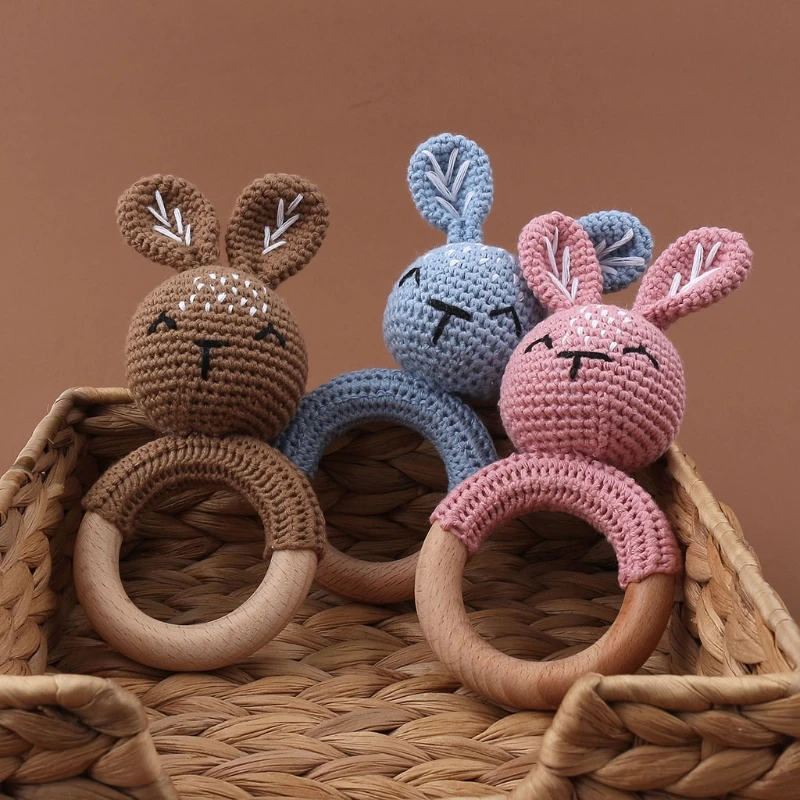 1Pc Bunny Bear Wooden Ring Crochet Cartoon Animal Rabbite Rattle Toy Mobile Pram Crib Newborn Molar Chewing Teether Education