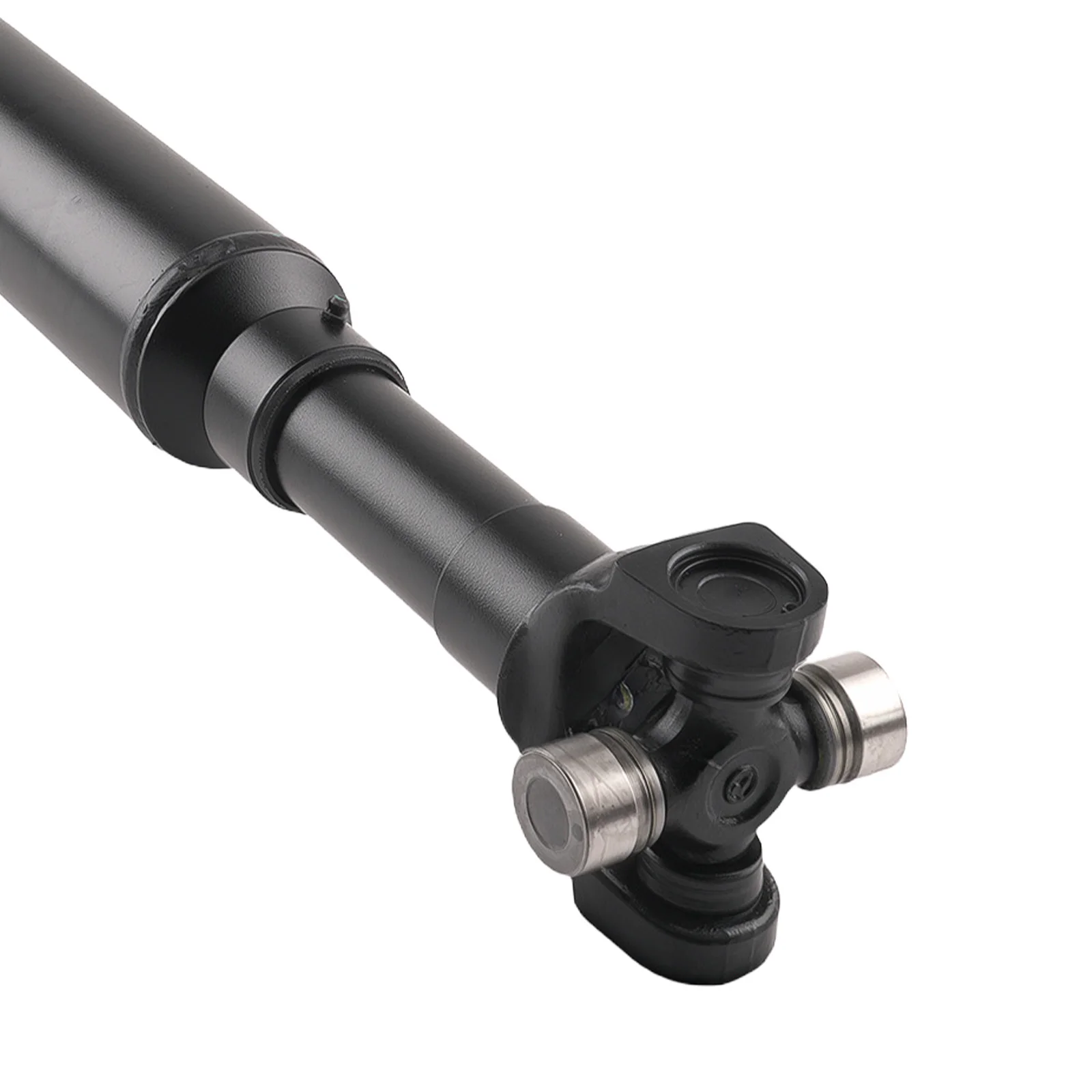Steel Driveshaft for Ford F-450 F-550 Super Duty V8 6.7L 4x4 2011-2016 938-304