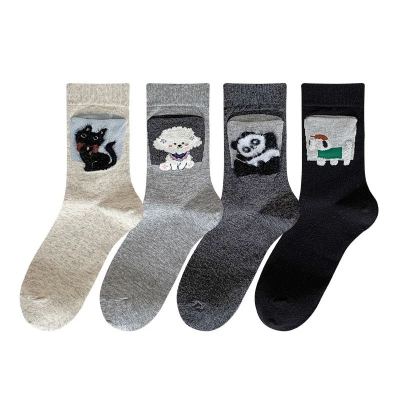 ชุดถุงเท้าผู้หญิง 4 คู่ ลายการ์ตูนสัตว์ ถุงเท้าผ้าฝ้ายใส่สบาย ระบายอากาศได้ดี สำหรับสาวๆ น่ารัก หวาน ตลก น่ารัก ถุงเท้าข้อกลาง