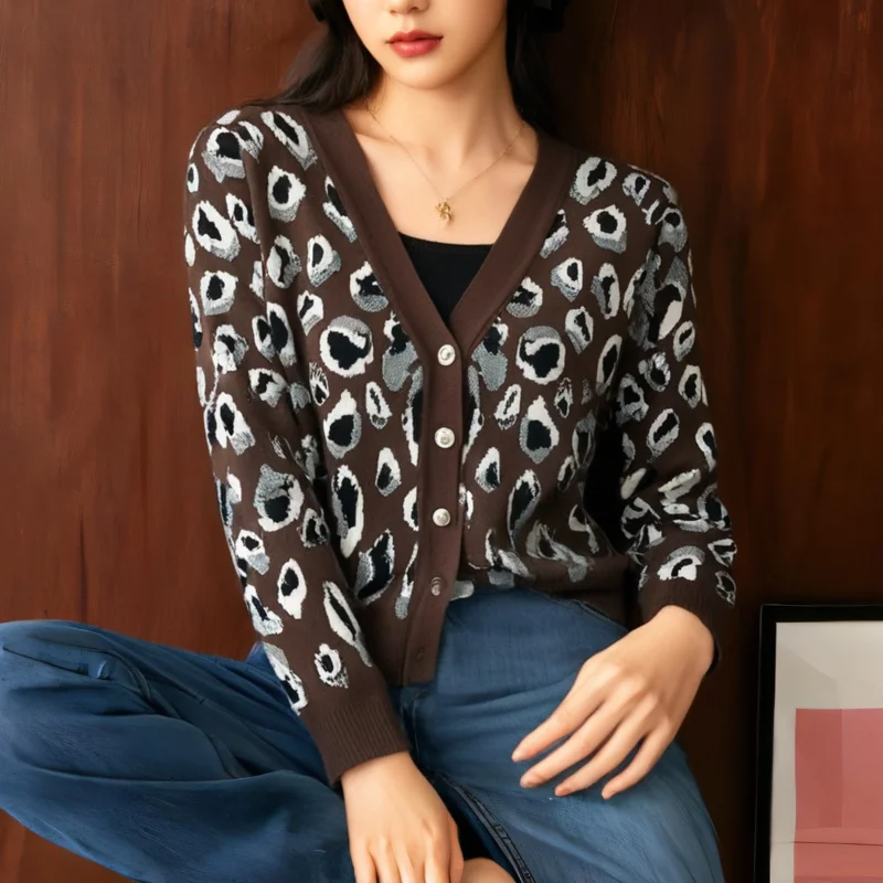 Jacquard Leopard Vintage Cardigan V-Neck Long Sleeve Sweater Knit Jacket Button-Front Knitwear 2024 Autumn/Winter Woman Clothing