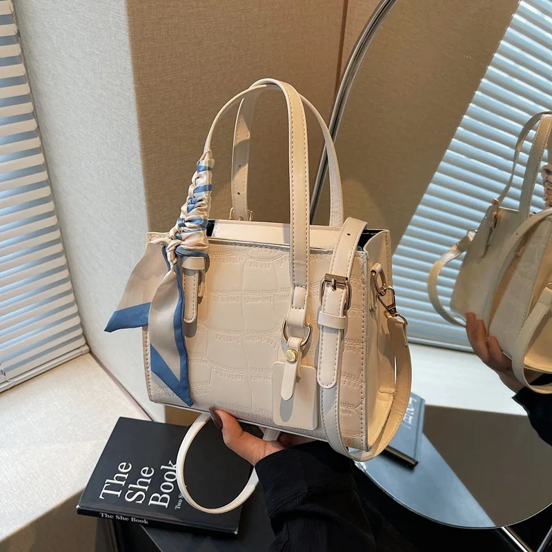 

‌2025 Summer Luxury Tote Bag, Women's Fashion Crossbody Purse, Versatile Commuter Handheld Bag