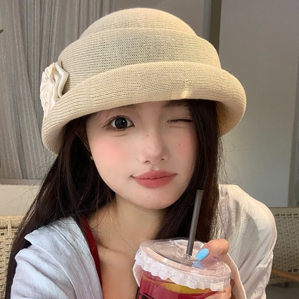 الرجعية الفرنسية نمط كاميليا زهرة قبعة حليقة حافة أنيقة الأزهار الرامي قبعة هيبورن البريطانية المرأة قبعة رسمية Famale #3