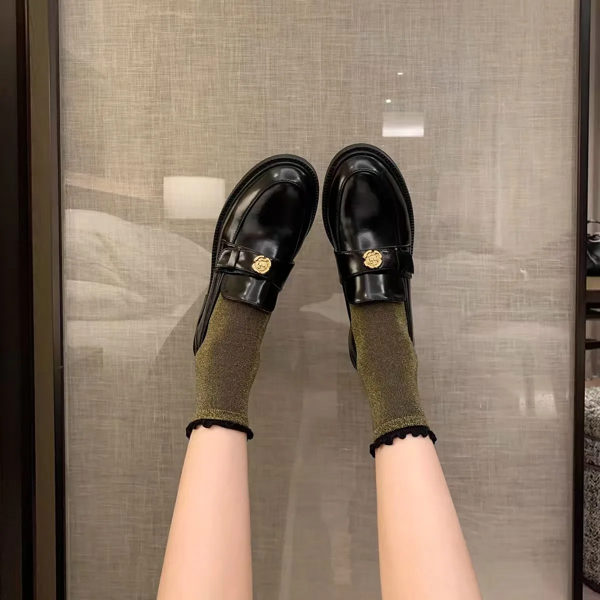 أحذية مسطحة من الجلد للأميرة للنساء، أحذية صيفية عصرية ذات جودة عالية، تصميم مريح لعام 2025 #4