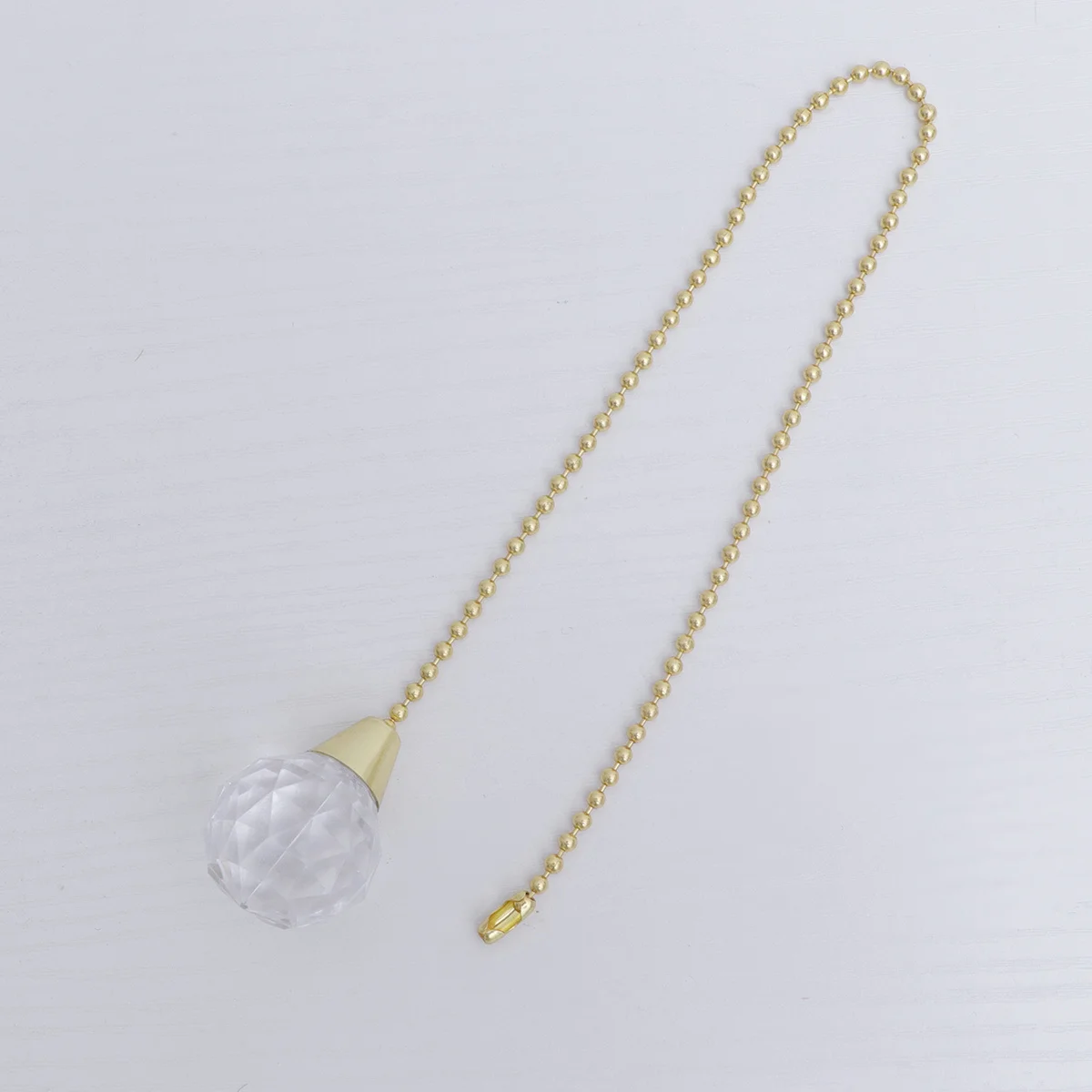 

Diamond-Shaped Golden Chain Pendant Chic Fan Pendant Chandelier Ornament for Party Wedding Home Decoration Fan Lamp Window