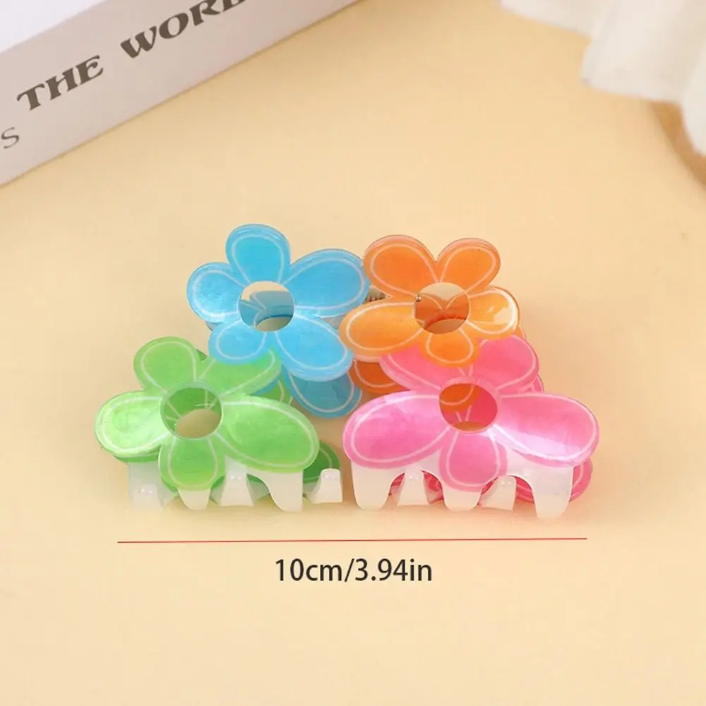 Acrylic Flower Hair Claw Fashion Dog Bear Rabbit Shark Clip Rainbow Geometry Animal Hair Clip Female