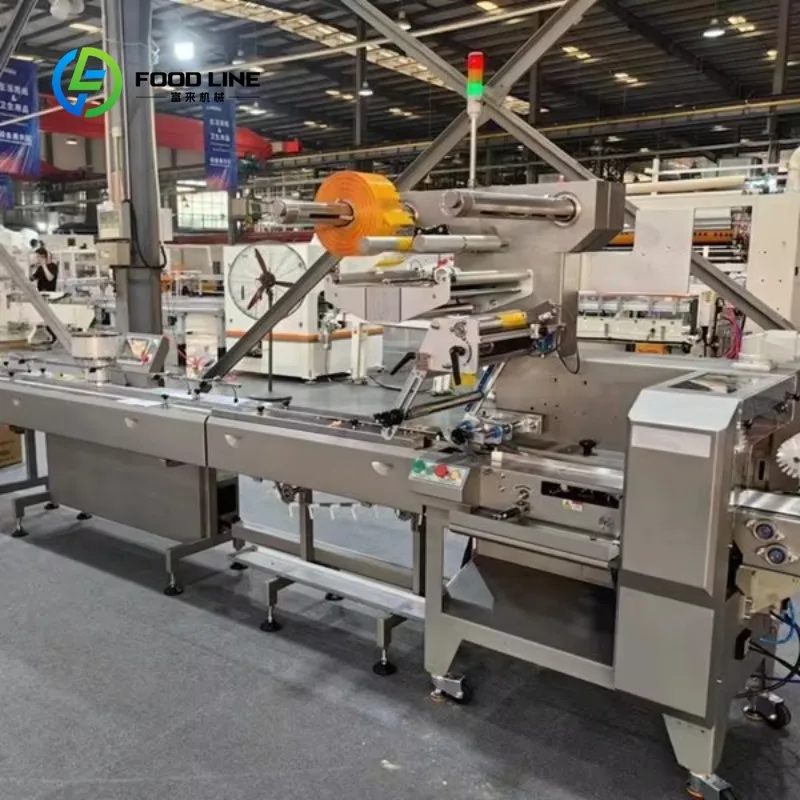 Multifunction Automatic Pillow Flow Pack Wrapping Machine Customized for Cookie Biscuit Chocolate Cake Products