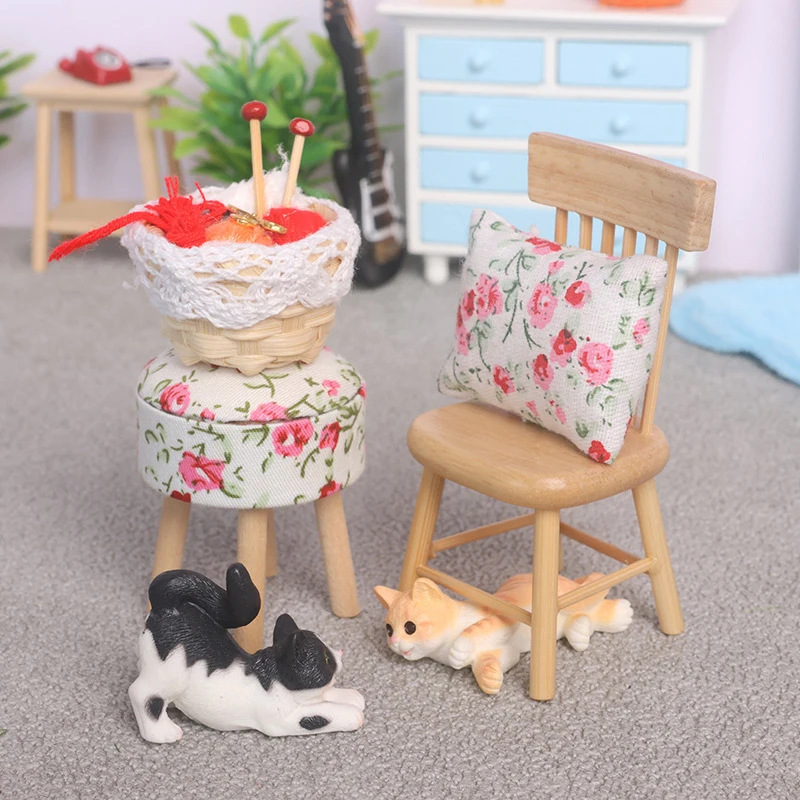 

1 Set Photo Props 1:12 Scale Dollhouse Furniture Miniature Chair Wood Mini Stool Little Cat Scene Model DIY Accessories