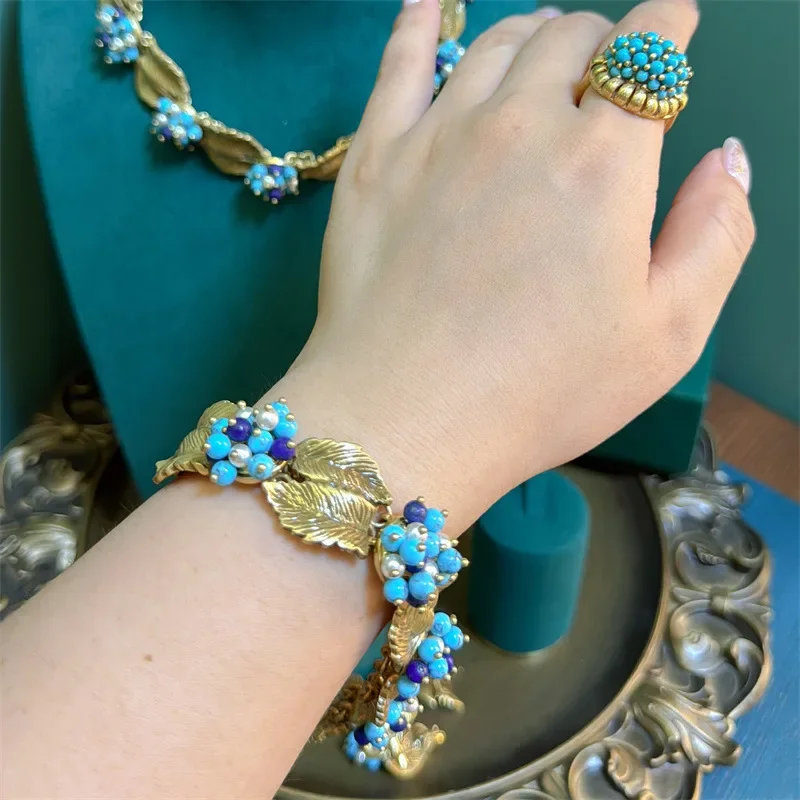 Luxury Woman Leaves Charm Bracelet Italian Designer Boho Blue Beads Pearl Handmade Jewelry Women\'s Accessories Christmas Gifts
