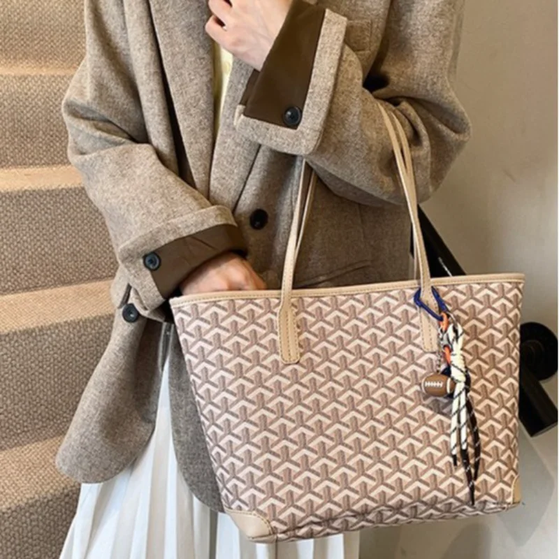 حقيبة يد فاخرة لعام 2025 للنساء، محفظة كتف واسعة تحت الإبط، حزام كروس قابل للتعديل، مناسبة للعمل #3