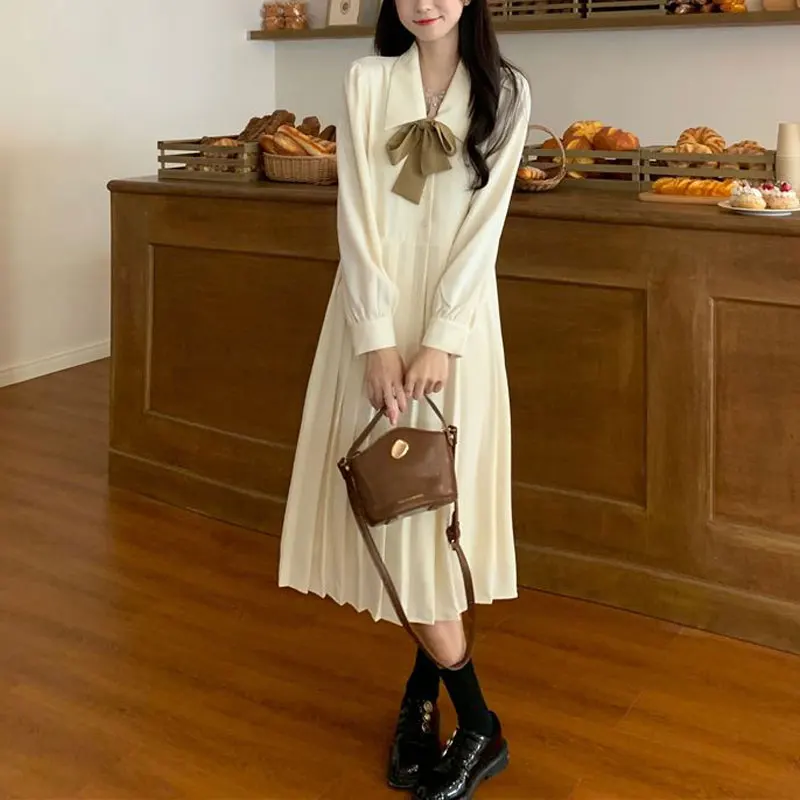 

Preppy Style Polo-Neck Dresses Spring Autumn New Loose Elegant A-Line Female Clothing Commute Stylish Pleated Spliced Midi Dress