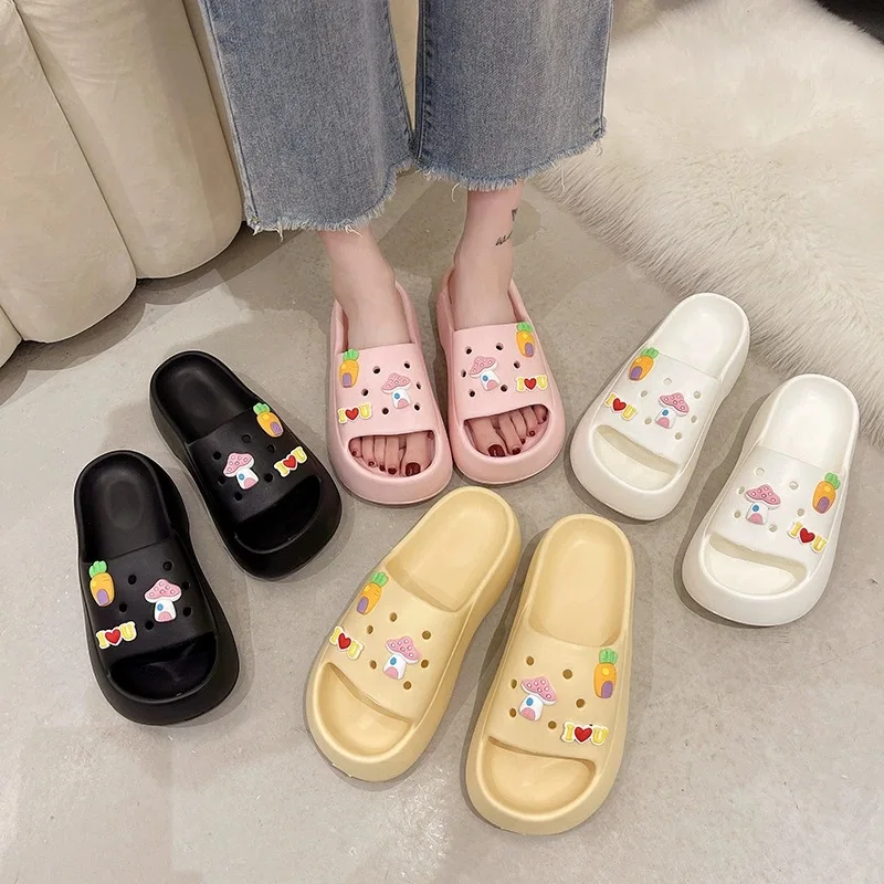 Thick Women Slippers 2023 New Summer Soft Eva Sandals Fashion Hole Shoes Girl Beach Slippers Flip Flops Non-slip Summer Sandals