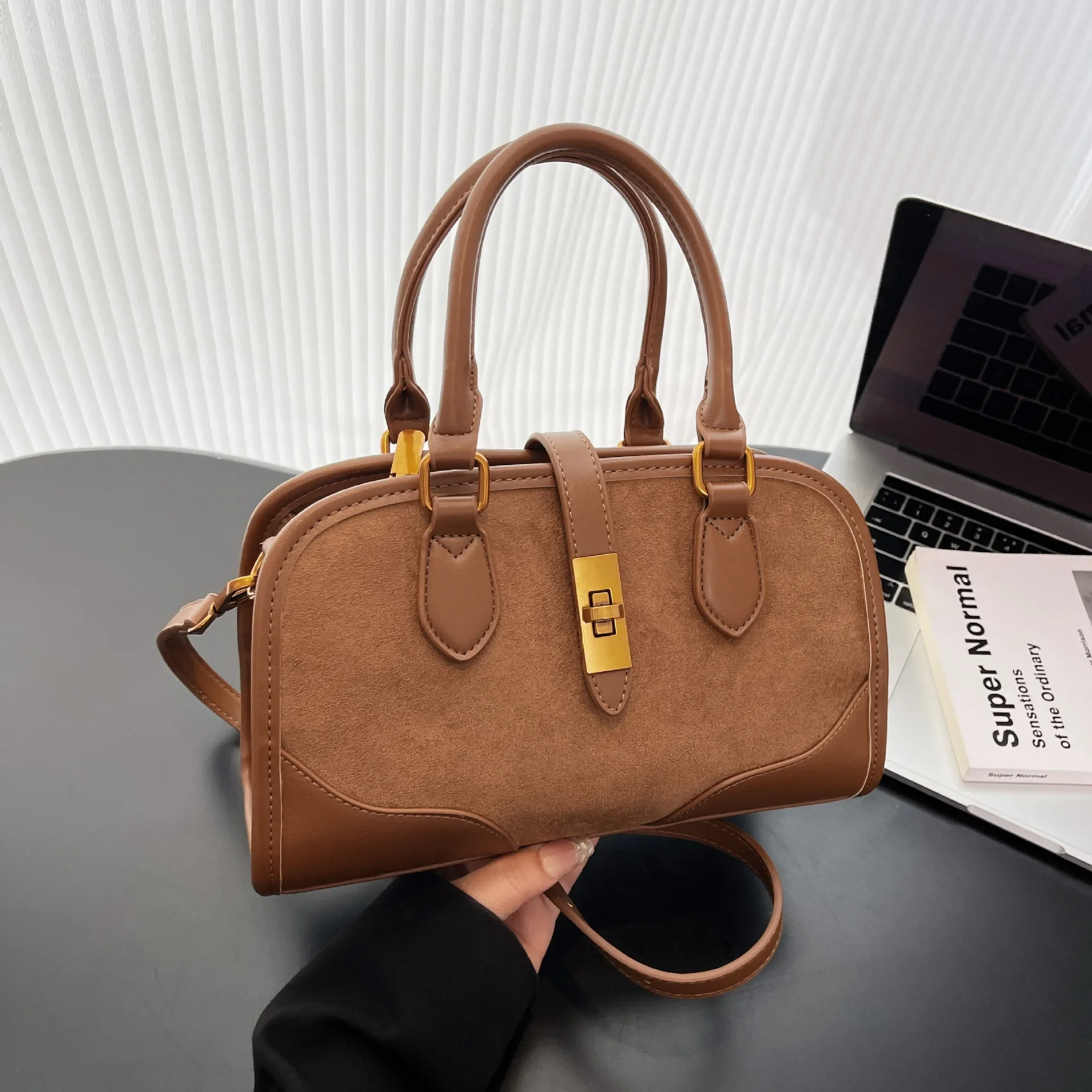 

2025 Retro Tote Bag, Genuine Leather Large Capacity Multi-way Shoulder Crossbody Purse, Vintage Work Bag for Office Commute