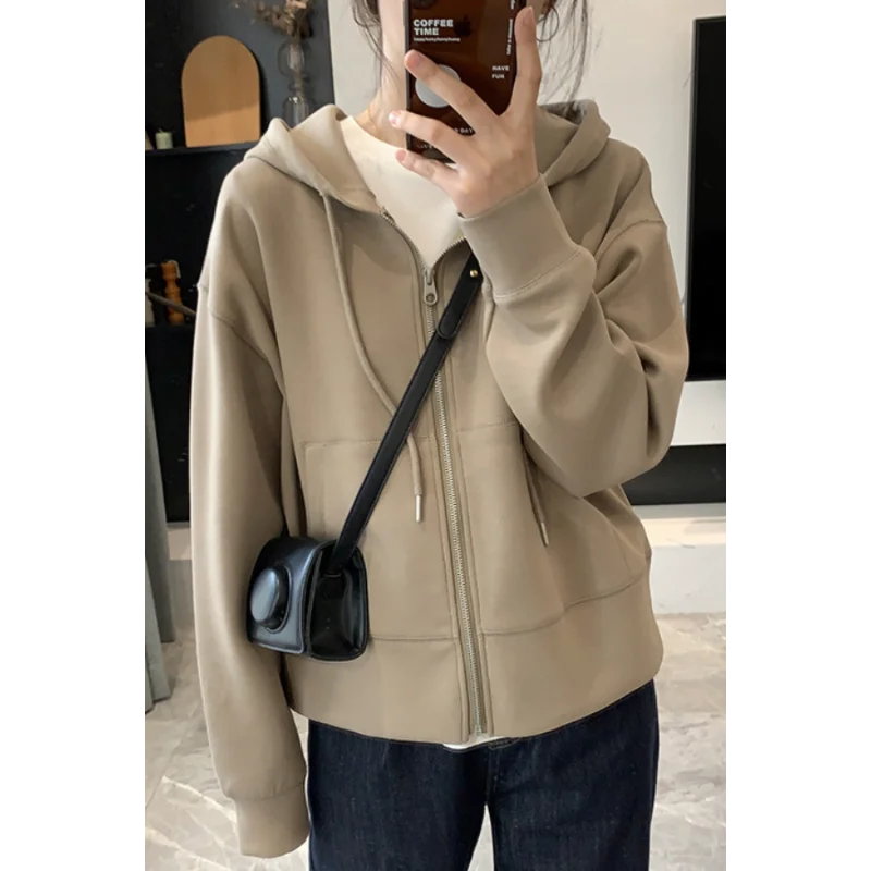 

Khaki Zipper Hooded Sweatshirt Jacket for Women in Autumn and Winter Small Design Hoodie Long-sleeved Cardigan
