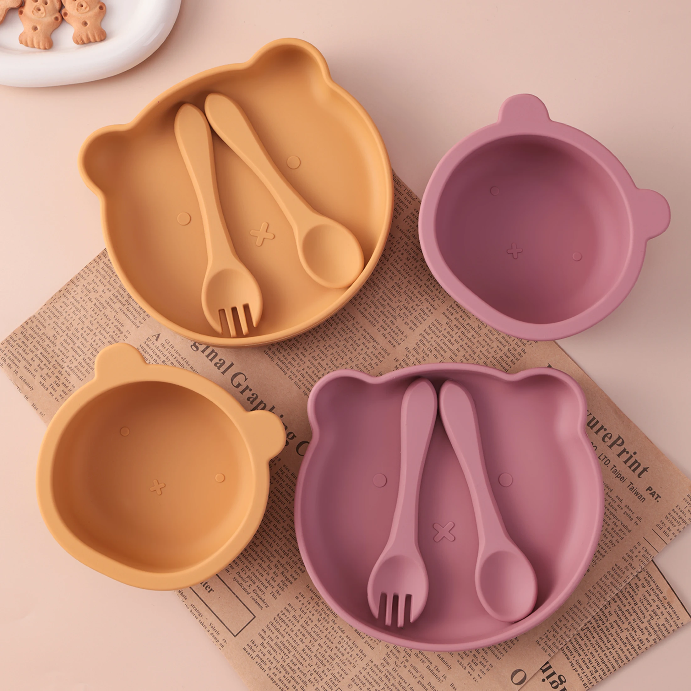 

4PCS Silicone Baby Feeding Set Suction Bowl Plate Spoon Fork Toddler Training Tableware BPA Free Non Slip Weaning Essentials