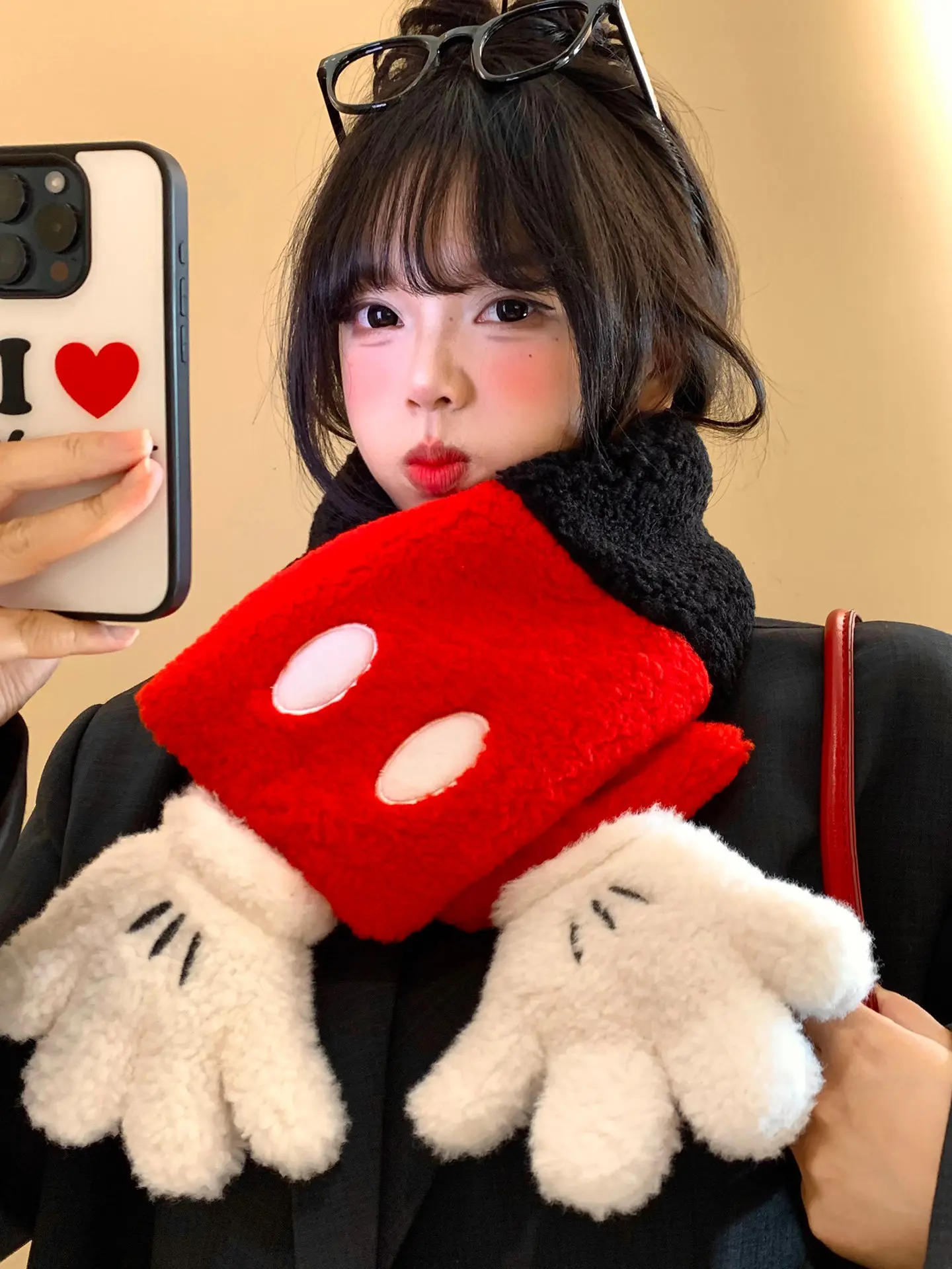 

Cute Disney Mickey Plush Scarf Women Winter Thick Warm Velvet Neck Protection Scarf Cold Proof