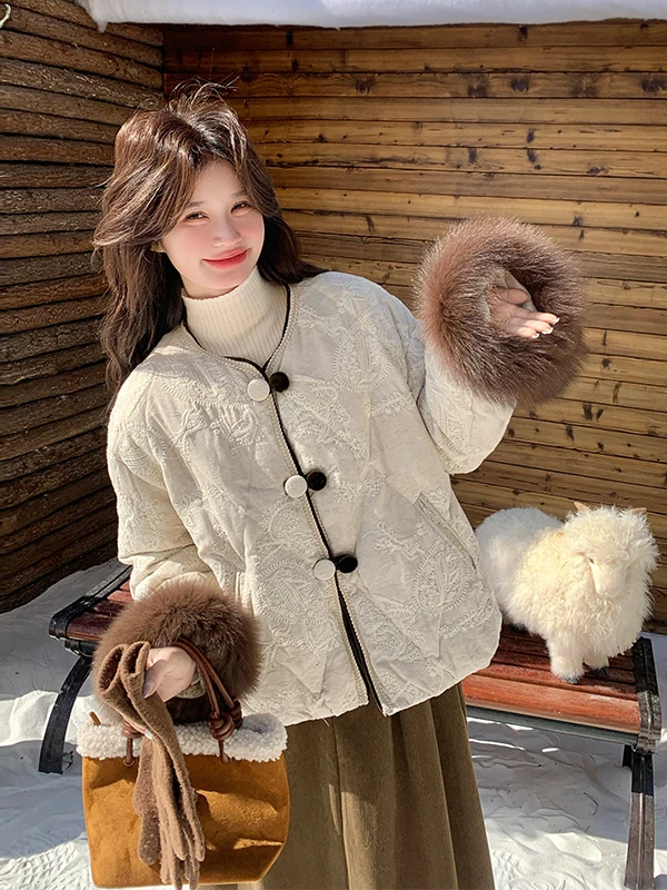 

New Chinese Sle ort Women's down Jaet Fluffy Patchwork Embroidery Winter 2025 Faion Versatile High-End Feeling Coat