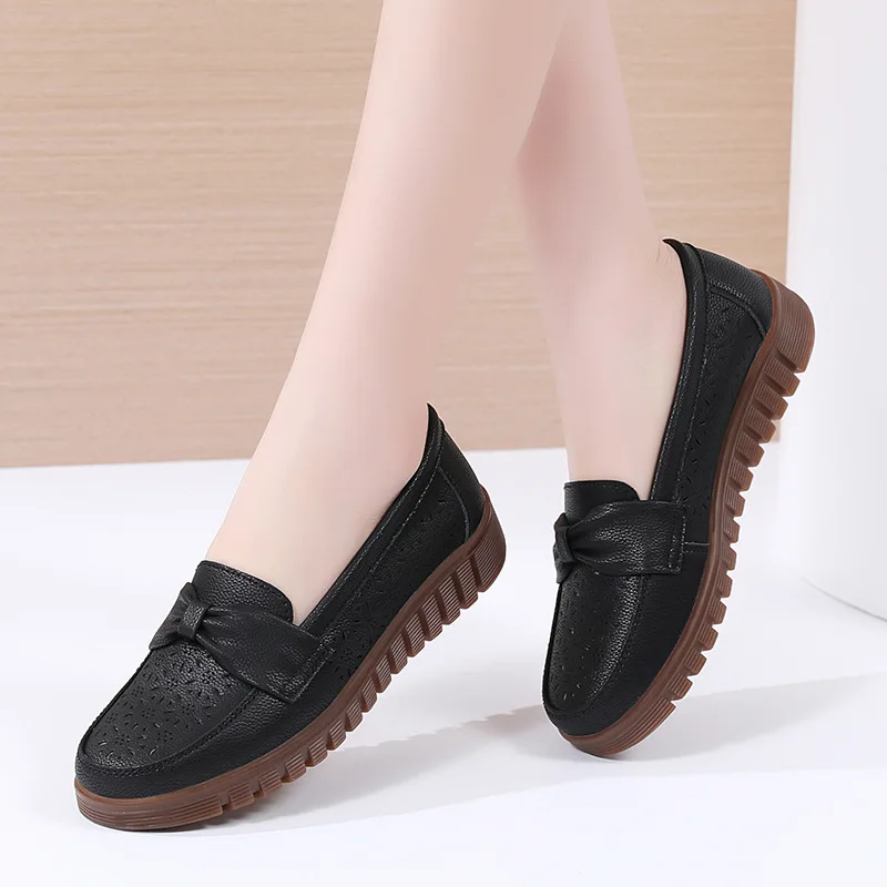 2023 Women Flats Slip On Moccasins Spring Hollow Beige Casual Loafers Soft Sole Non Slip Breathable Females Zapatillas Mujer