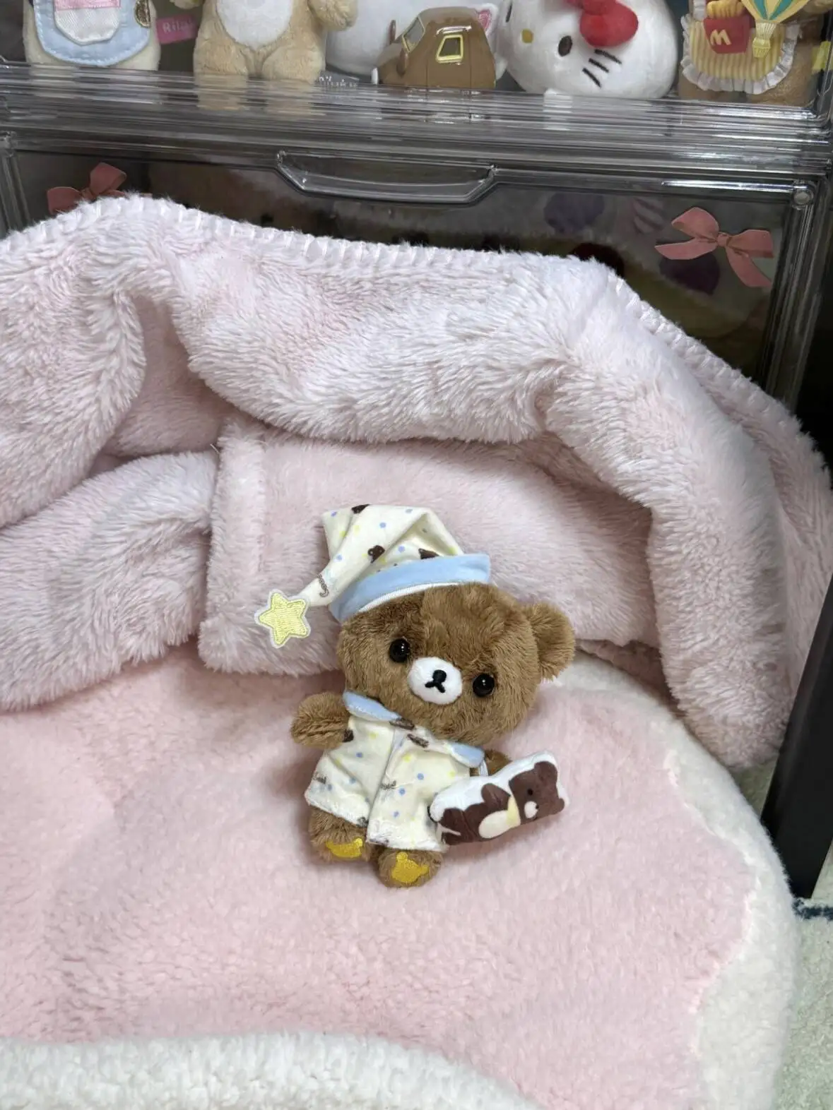 

Cute Cartoon Tea Bear Pendant Sanx Lazy Bear Brother Soft Plu Toy Faionable Bag Accory Adorable Hanging Ornament