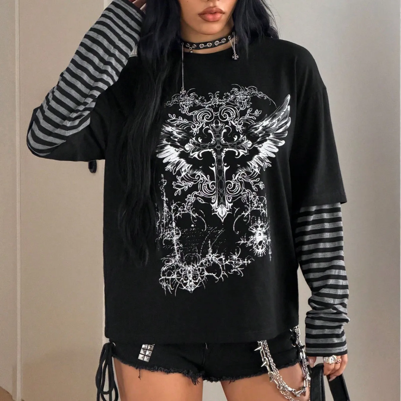 Autumn and Winter New Fake Two Piece Striped Splicing Long Sleeve Top Y2K Gothic Printed T-shirt
