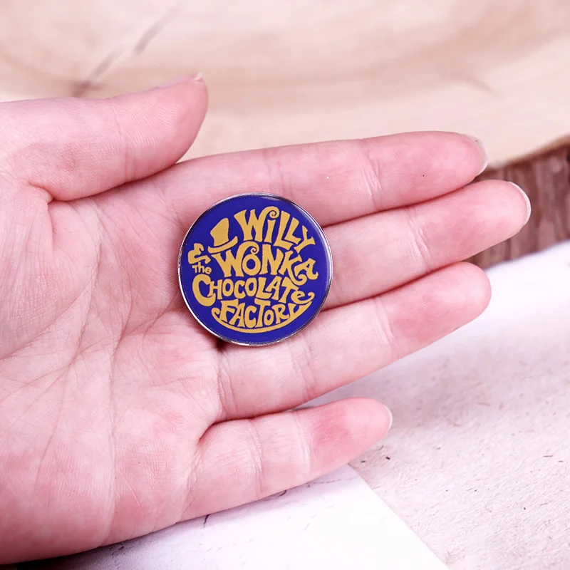 شارة شعار فيلم Wiilly Wonkas & the Chocolate Factory Enamel Pin Fantasy Movie