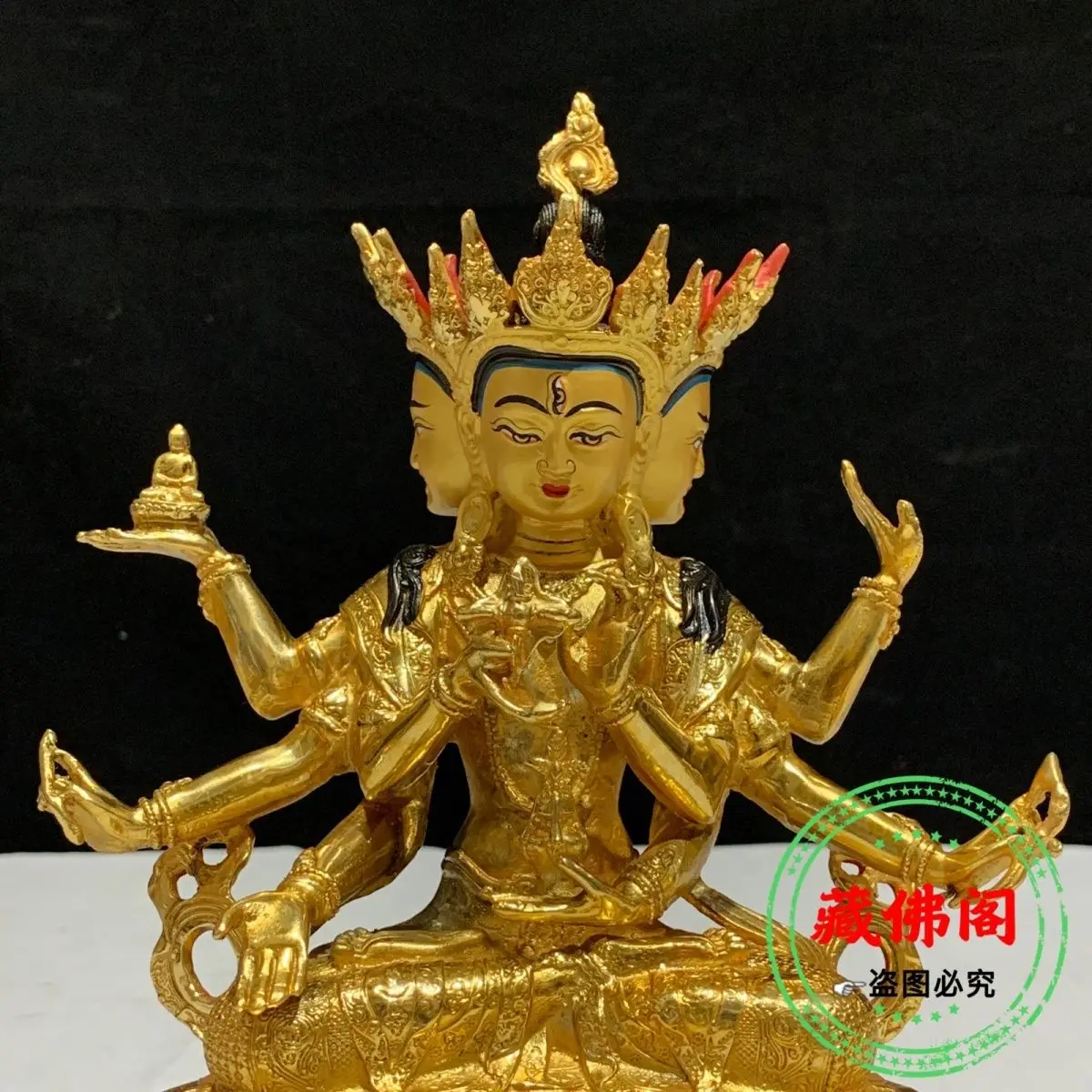 Seven inch Zunsheng Buddha Mother Pure Copper Precision Craftsmanship Tibetan Gilded Guanyin Center Console Shop Home Decoration