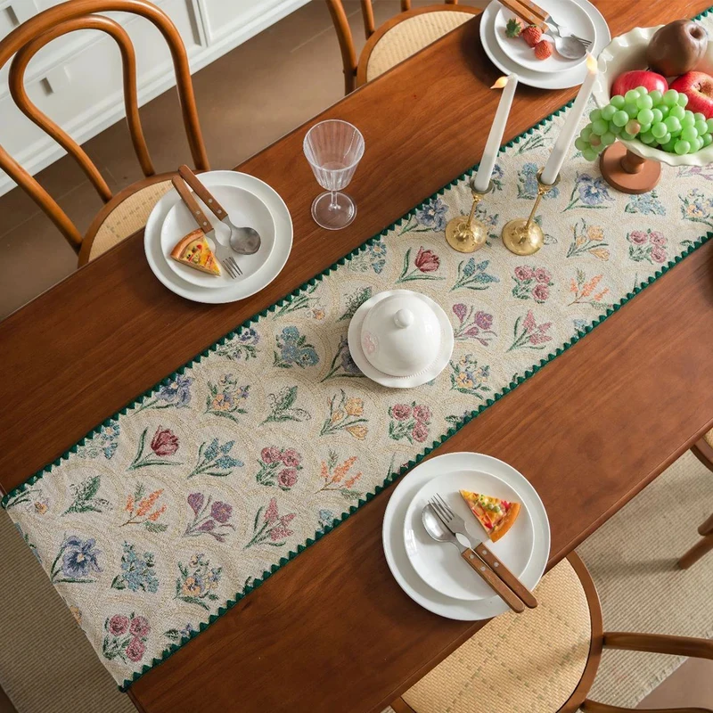 VIKAMA Vintage Colorful Tulip Floral Table Runner, Linen Woven Green Scalloped Edge Table Scarf Cottage Core Dining Decor