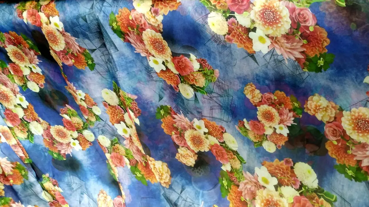 Szalik Nadruk Kwiat Przezroczysta krepa Szyfonowa tkanina Przezroczyste krawiectwo Materiał do szycia Kwiatowy 100% jedwab morwowy Tkaniny tiulowe