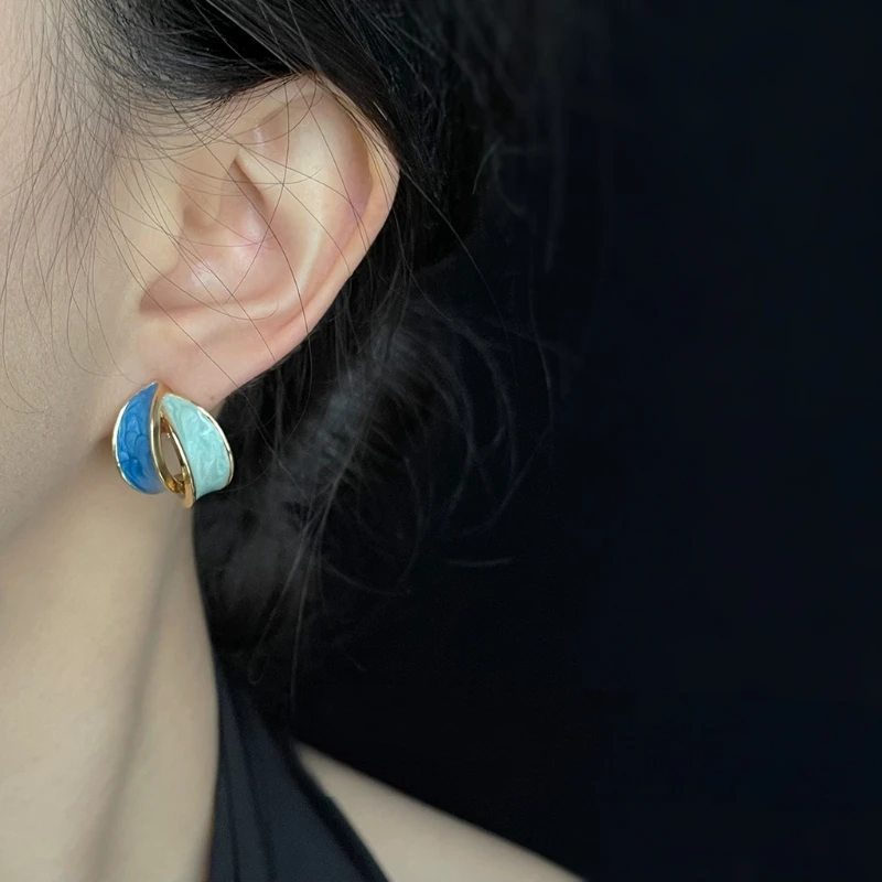 2025 New Vintage Light Vintage [Virgin Blue] French Retro Geometric Cross Earstuds Plated with 14K Design Feel Ear Accessories