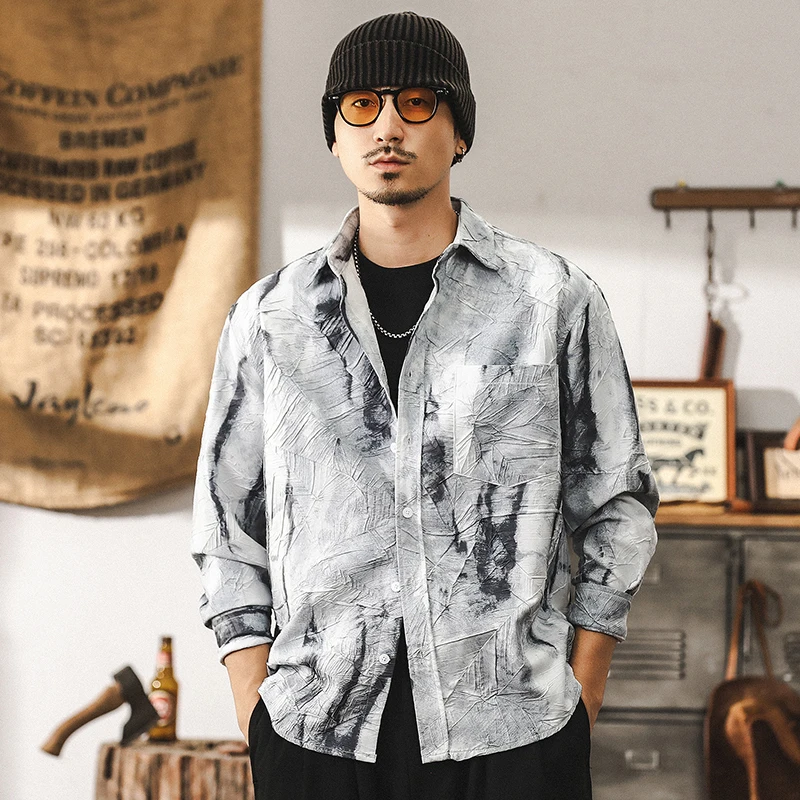 The new Spring and Autumn style tie-dye printed long-sleeved shirt for men, a high-end, loose and casual shirt jacket