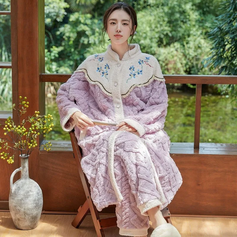 

New Chinese-style Long Winter Coral Fleece Nightgown Women Thickened and Fleece Pajama Set Can Be Worn As Outerwear Home Wear